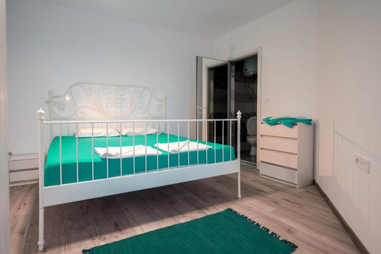 Turquoise By Rv Apartments Varna Exteriör bild